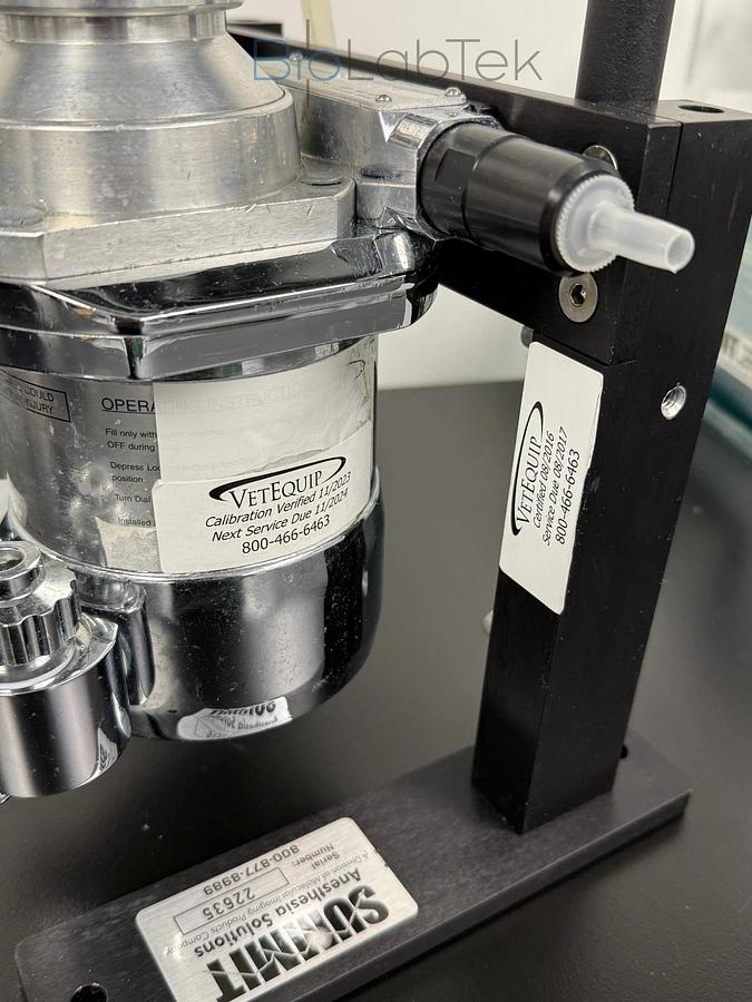Used VetEquip V-1 rodent animal isoflurane tabletop Anesthesia Machine