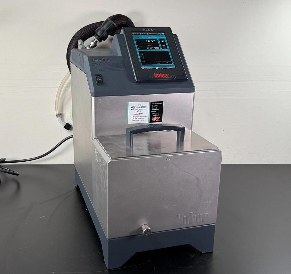 Used Huber Ministat 230 Refrigerated Heating Circulator | Pilot ONE, -40 to 200°C
