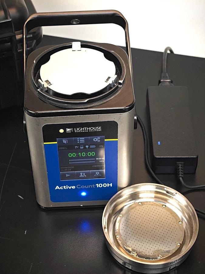 Used Lighthouse ActiveCount 100H Microbial viable Air Sampler Particle Counter w/Case