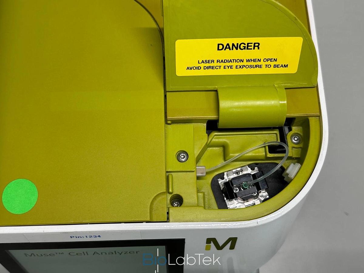 Used EMD Millipore Luminex Guava Muse Flow Cytometry Cell Analyzer