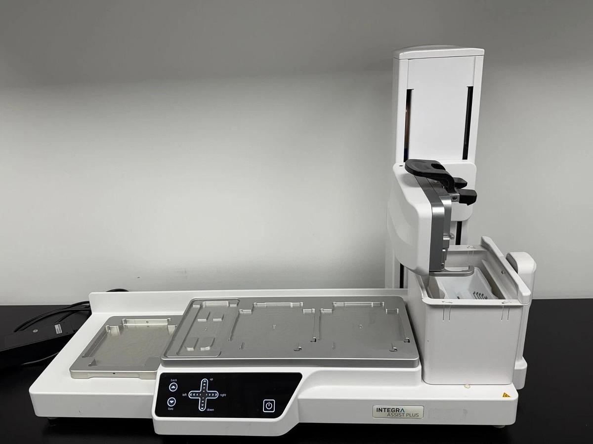 Used Integra Biosciences ASSIST PLUS workflow automation Pipetting Robot