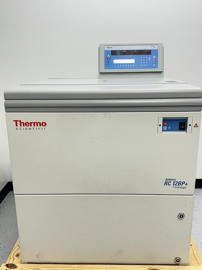 Used Thermo Sorvall RC 12BP+ Bioprocessing Centrifuge with H-12000 rotor/buckets 2012