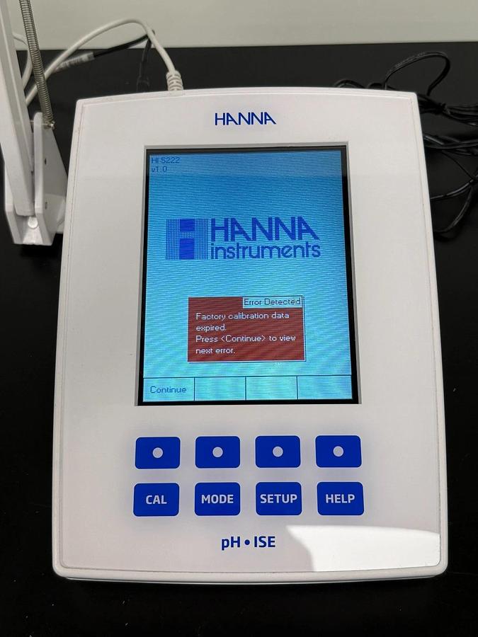 Used Hanna HI5222 Benchtop pH ISE Meter Laboratory Tester