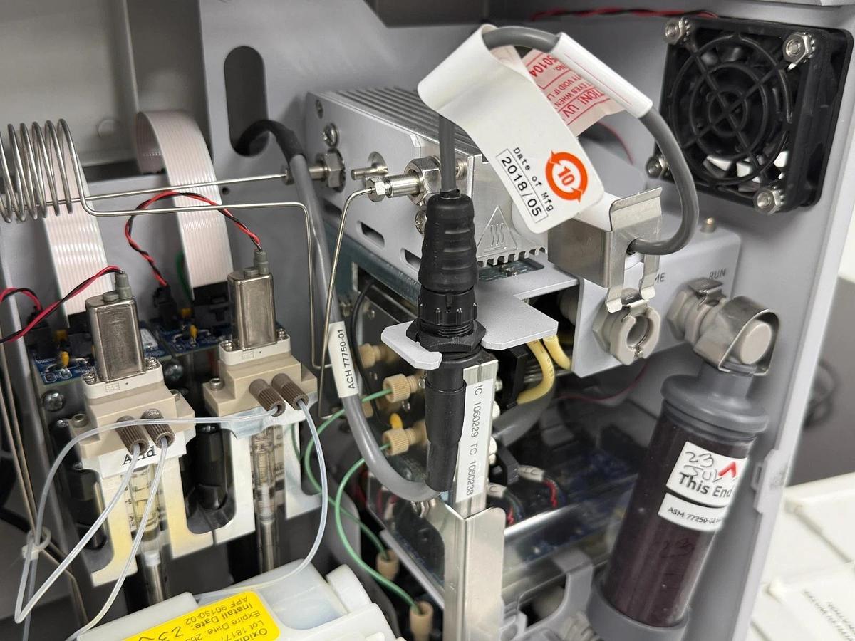 Used Veolia Suez GE Sievers M9 Lab TOC Analyzer with autosampler
