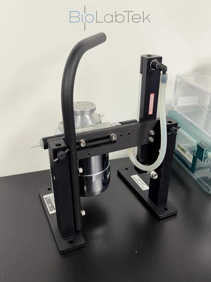 Used VetEquip V-1 rodent animal isoflurane tabletop Anesthesia Machine