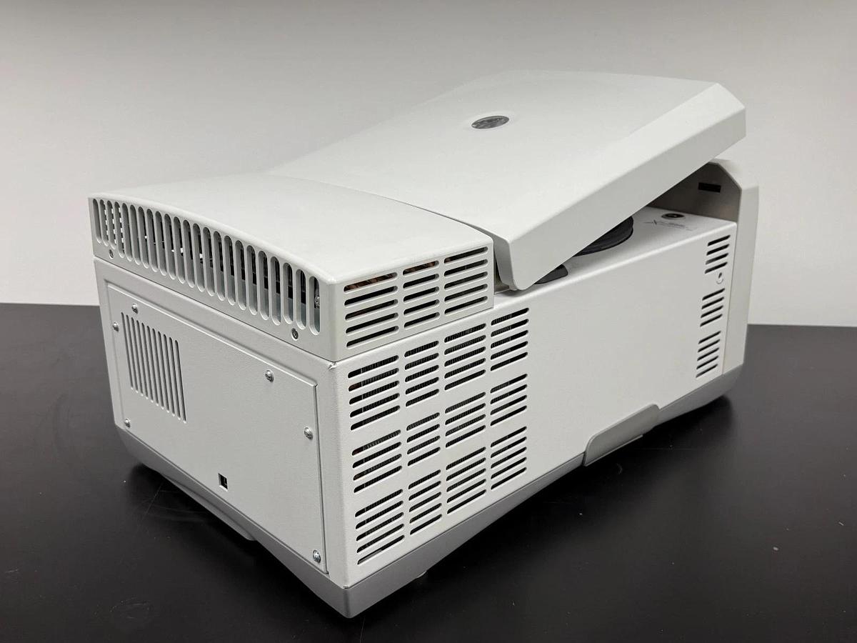 Used Eppendorf Centrifuge 5430R High-Speed Refrigerated Centrifuge | 16×5mL Rotor