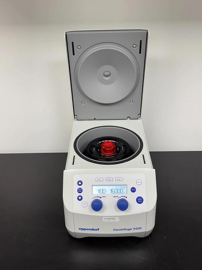 Used Eppendorf Centrifuge 5425 Benchtop Centrifuge with 24-Place tube rotor