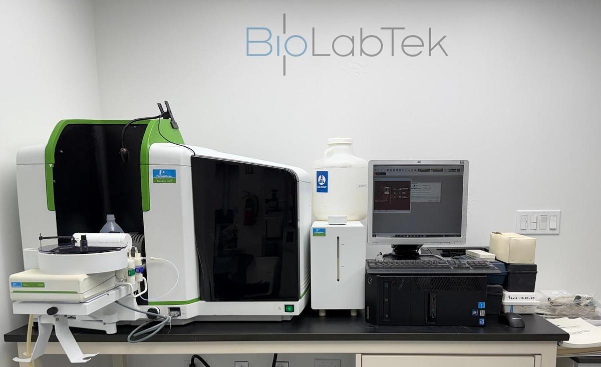 Used Perkin Elmer PinAAcle 900Z Atomic Absorption Spectrometer