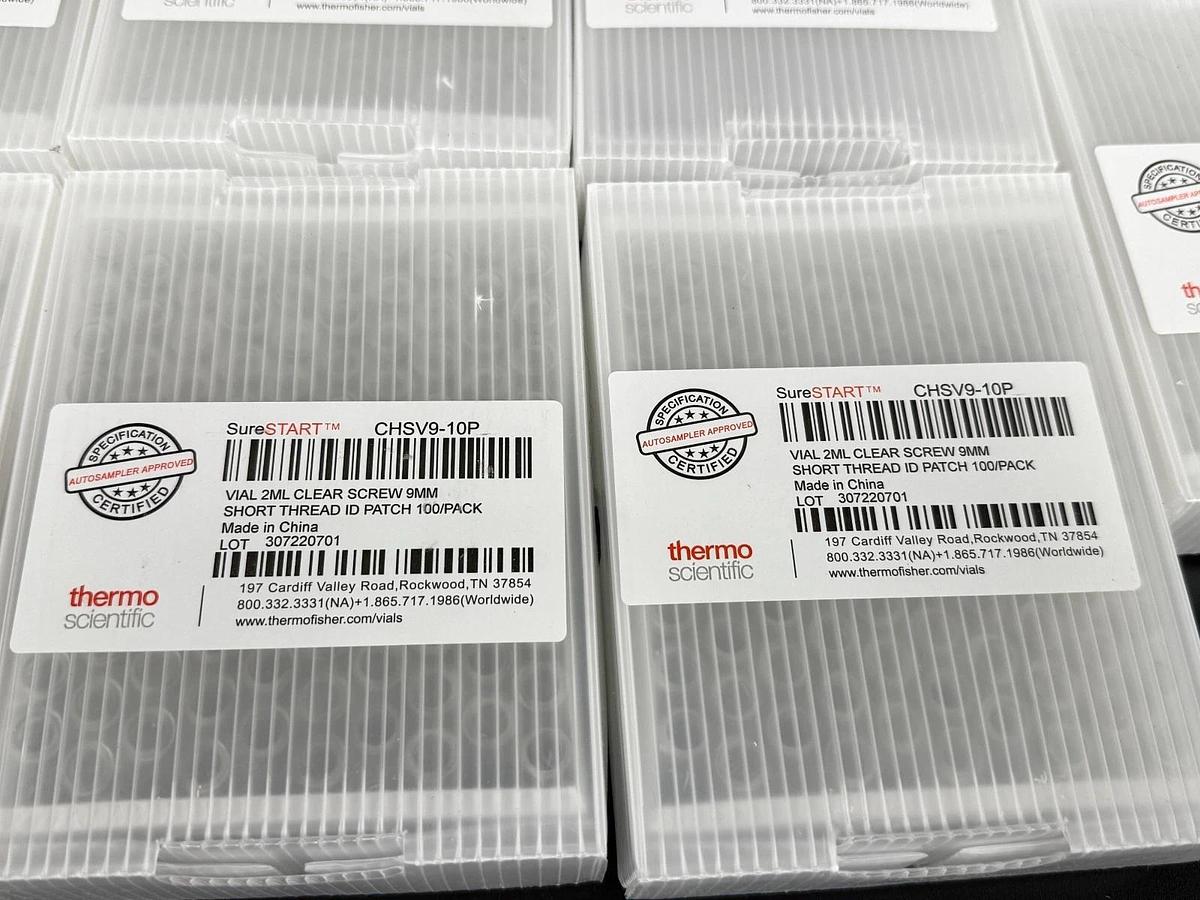Used 1000 piece case Thermo SureSTART HPLC GC 2ml Clear screw 9mm Vial lot CHSV9-10P