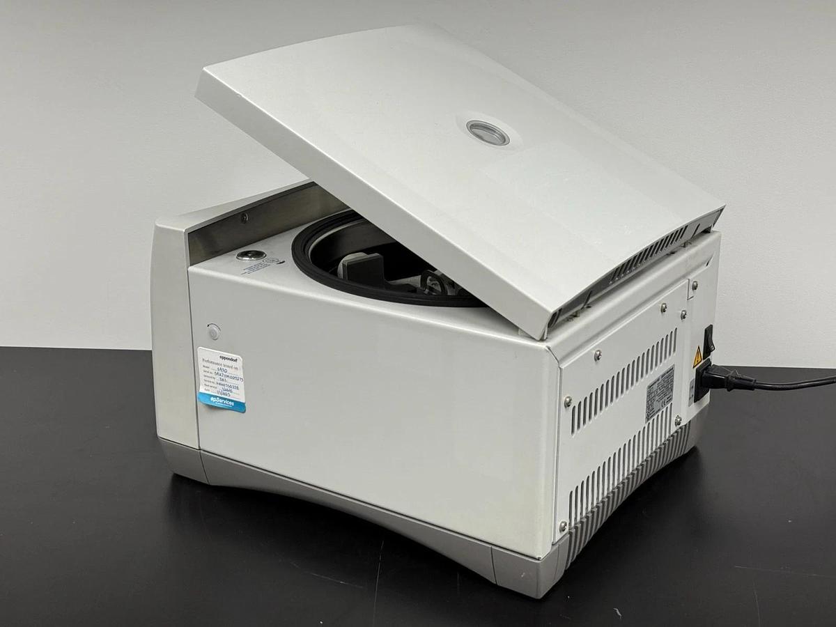 Used Eppendorf 5430 Benchtop High-Speed Centrifuge with A-2-MTP Plate Rotor