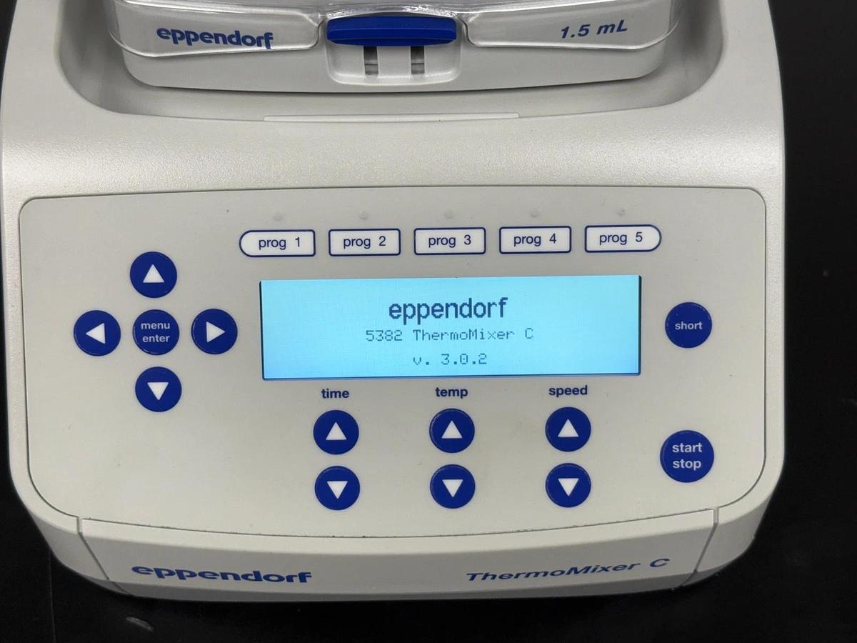 Used Eppendorf ThermoMixer C Digital Thermal Mixer | 1.5 mL SmartBlock Included