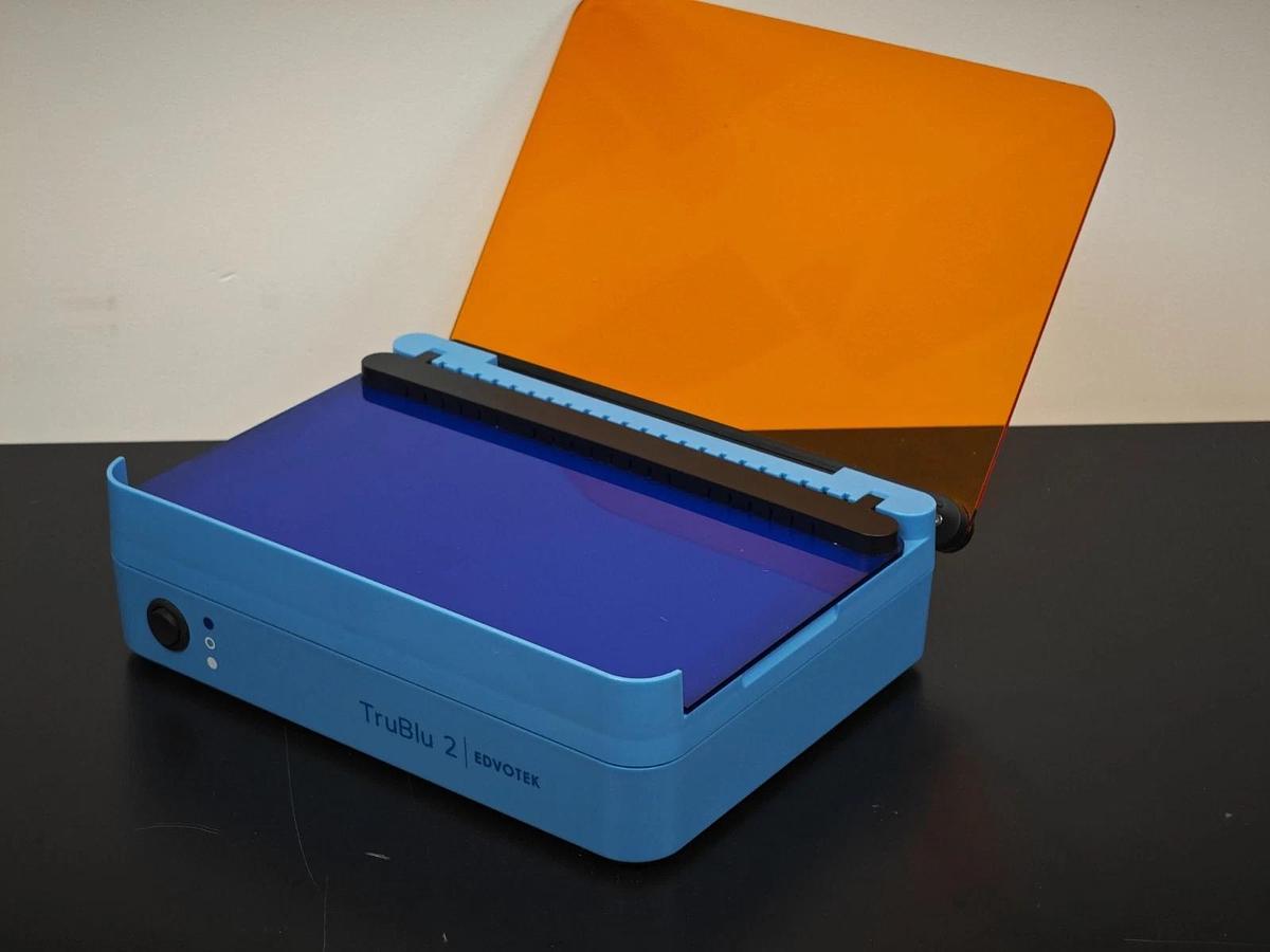 Edvotek TruBlu 2 Transilluminator | High Density LED Dual Blue/White Light Modes