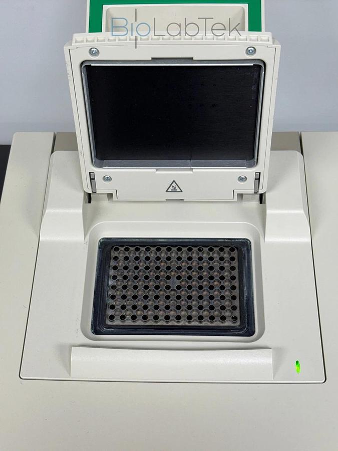 Used Bio-Rad C1000 Touch PCR Gradient Thermal Cycler with 96 well Fast module block