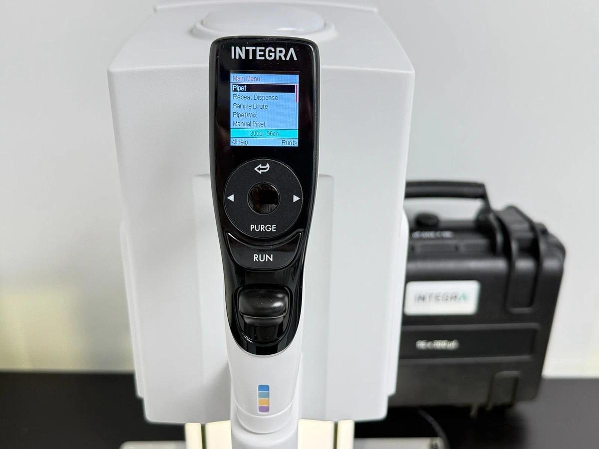 Used INTEGRA VIAFLO 96 Electronic Pipetting System 10-300µL 96-Channel Head Benchtop