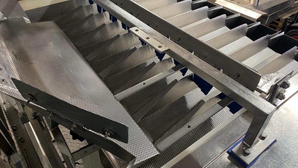 Used Newtec 9 channel weighing line