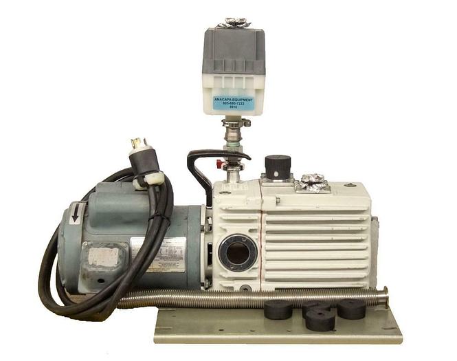 Used Leybold Heraeus Trivac D16A Rotary Vane Dual Stage Mechanical Vacuum Pump 8910R