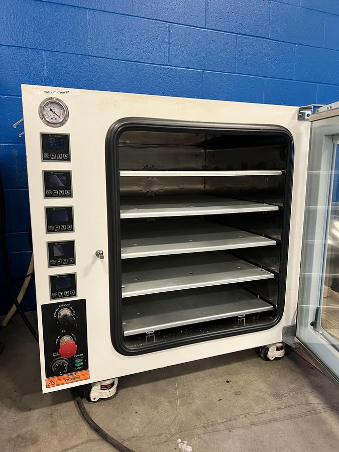 Used Across International AT75a Vacuum Oven with Shelves