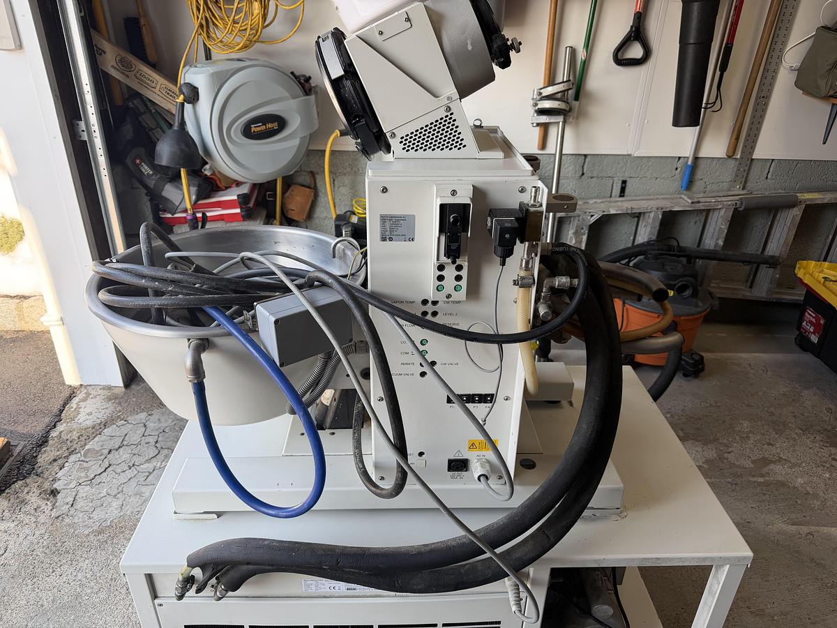 Used Buchi RotaVapor R-220 Pro with Recirculating Chiller and Vacuum Pump