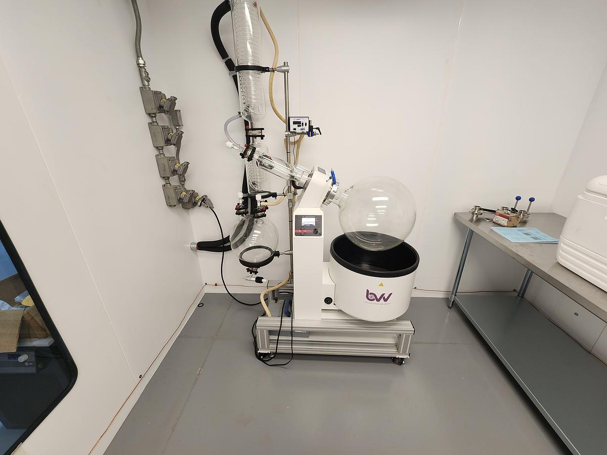 Used Across International 50L Rotary Evaporator System (with Chiller & Vacuum Pump)