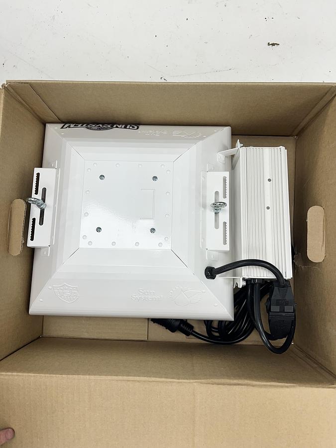 Sun System 315 Watt Light Fixtures