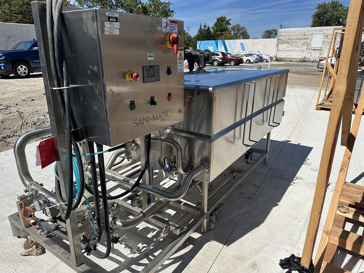 SaniMatic Clean-Out- of-Place (COP) Parts Washer
