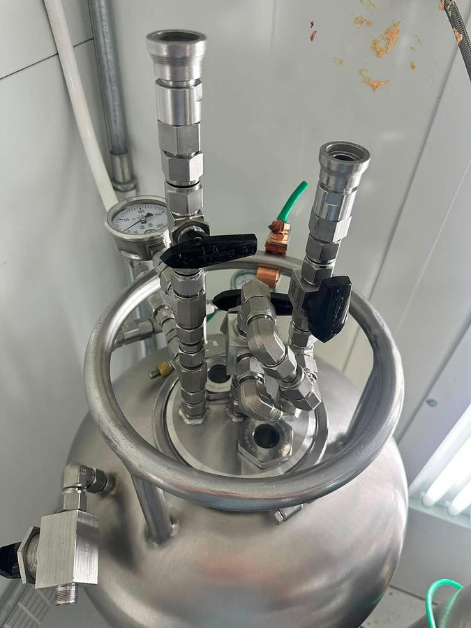 Used Bizzy Bee Hydrocarbon Extractor