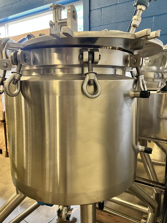 Used Highland Equipment Inc – Decarb Pressurized Vessel