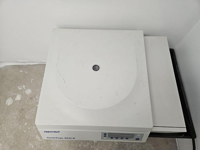 Used Eppendorf Centrifuge Model 5810r