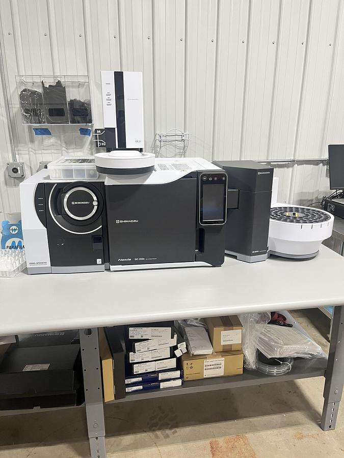 Used Shimadzu GCMS with AOC-30i Headspace Sampler, Pump, Computer, and Testing Supplies