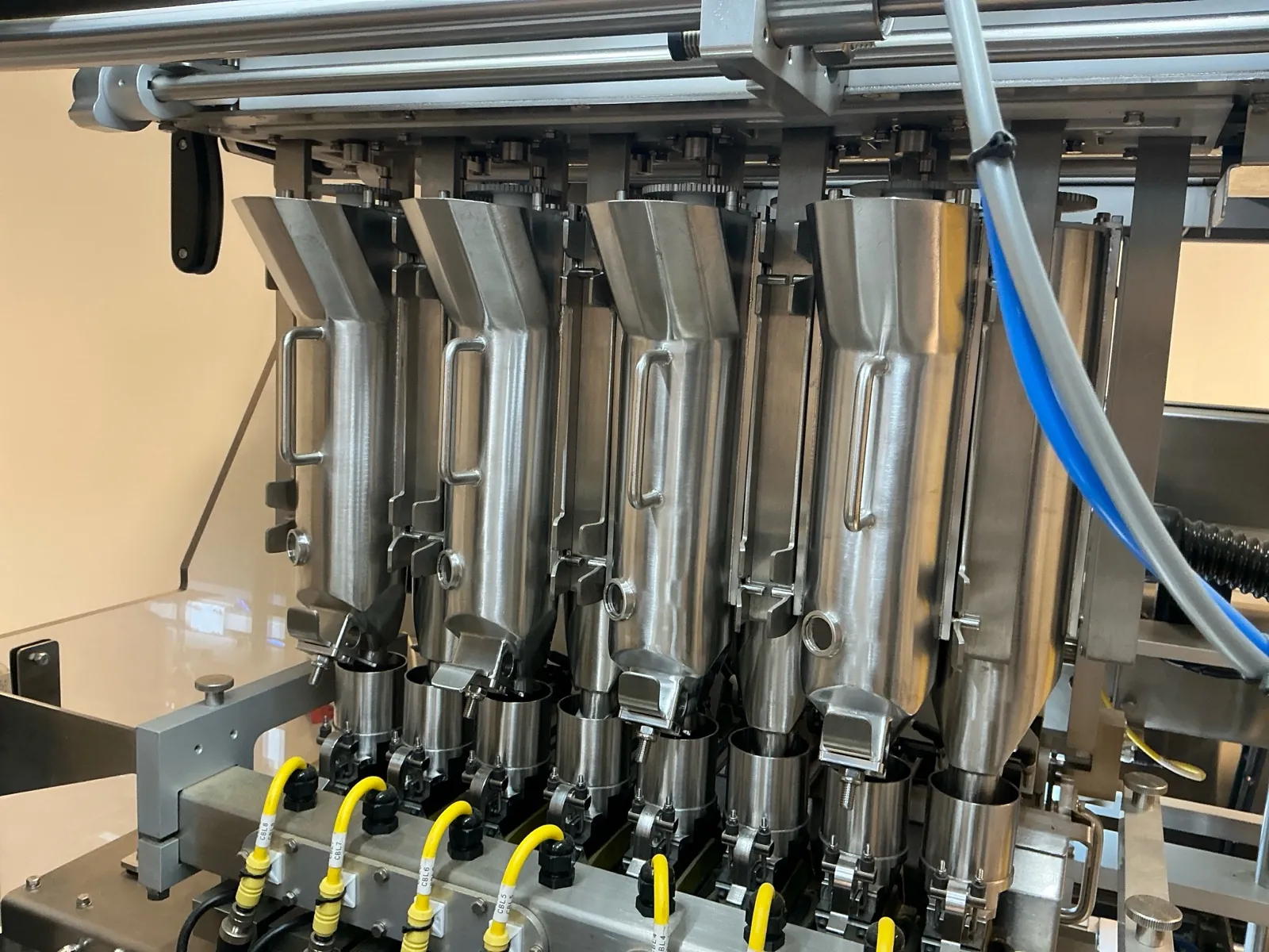 Used JuanaRoll 8 Channel Pre-Rolling Machine