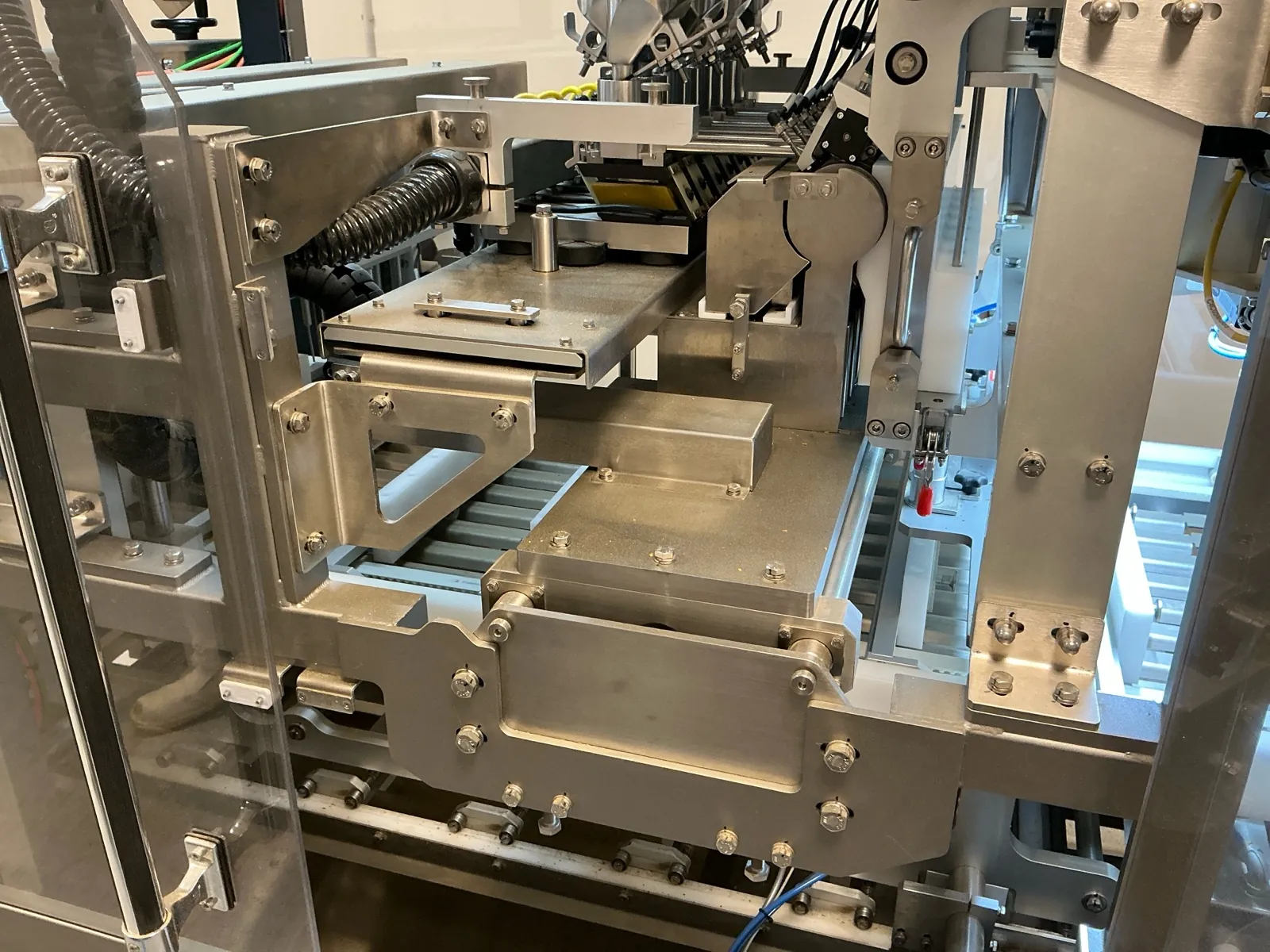 Used JuanaRoll 8 Channel Pre-Rolling Machine