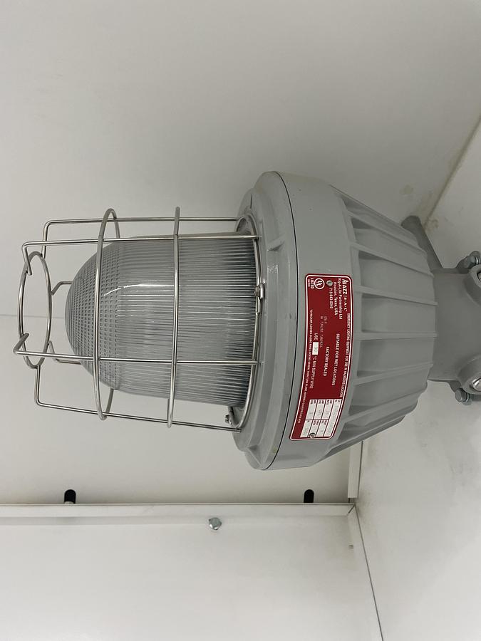 Used HAL C1D1 Extraction Booth 10x20x8.5"