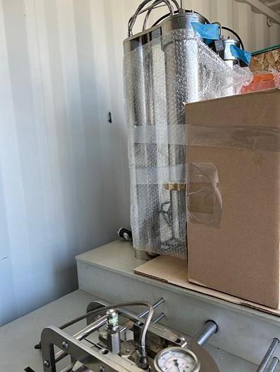 Used Vanguard Scientific CO2 Extractor MIDAS XII