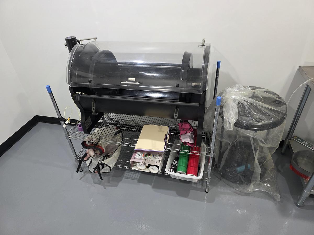 Used Resinator XL Classic Bundle: Bladeless Trimmer, Cryo Sifter, and Ice Water Hash apparatus