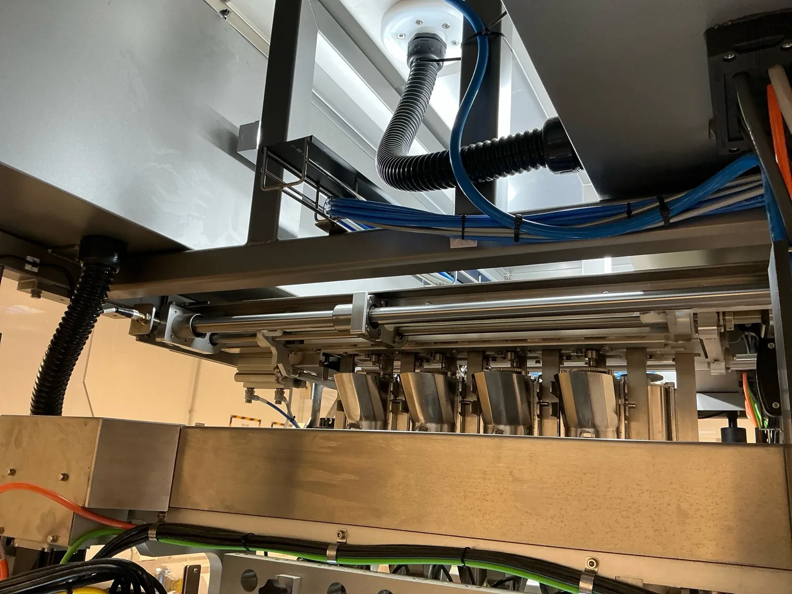 Used JuanaRoll 8 Channel Pre-Rolling Machine