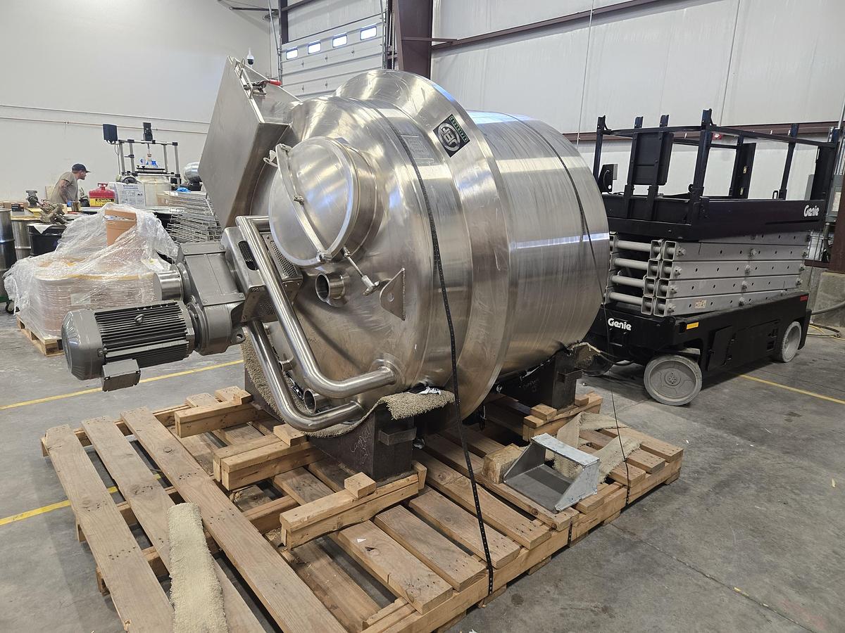 JBF Stainless Tanks - 4 Units Available (2 Single Motor / 2 Dual Motor)