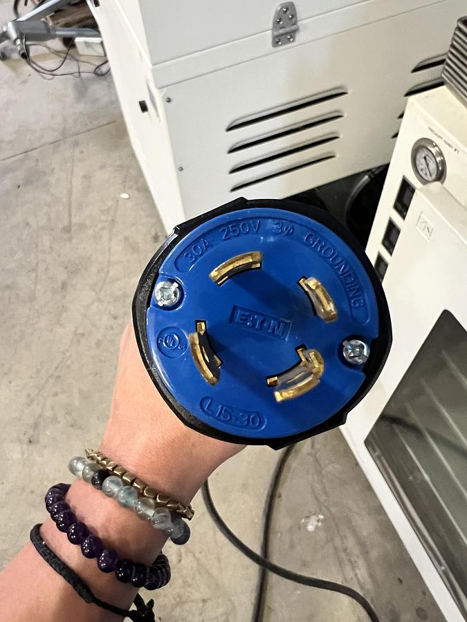 Used Refrigerated Isolate Centrifuge- 20 C Degree FR8-B12 (Old model CRV-80B)