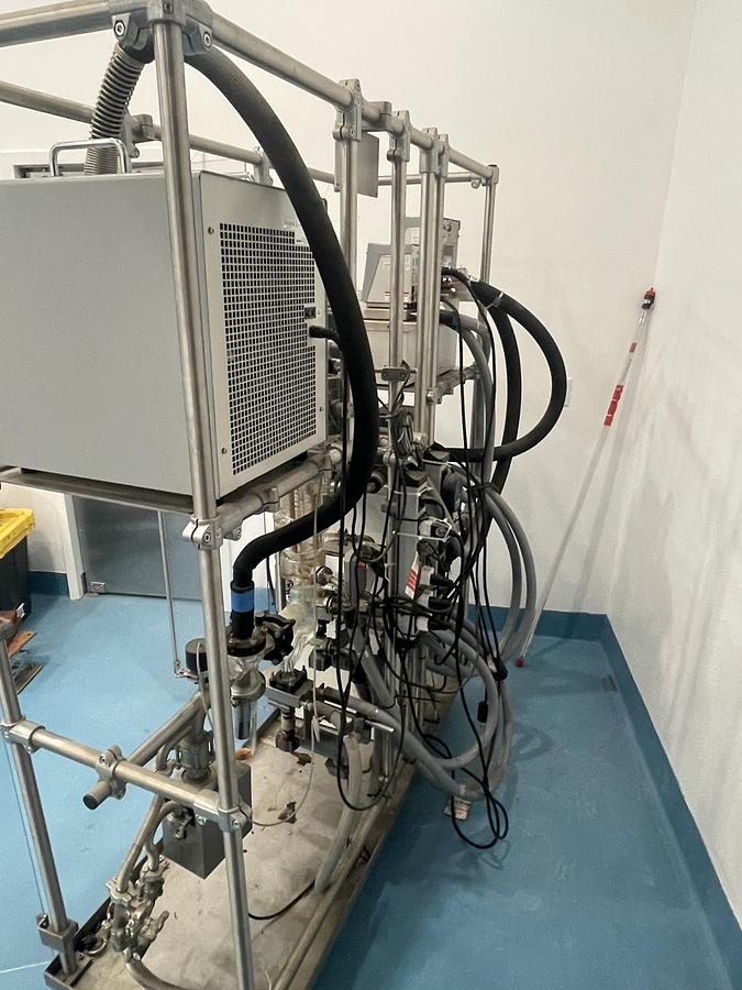 Used Chemtech KDL6 Distillation System (UIC with Julabo Accessories)