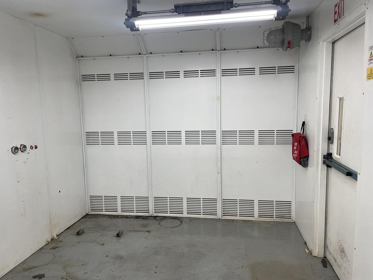 Used HAL C1D1 Extraction Booth 10x20x8.5"