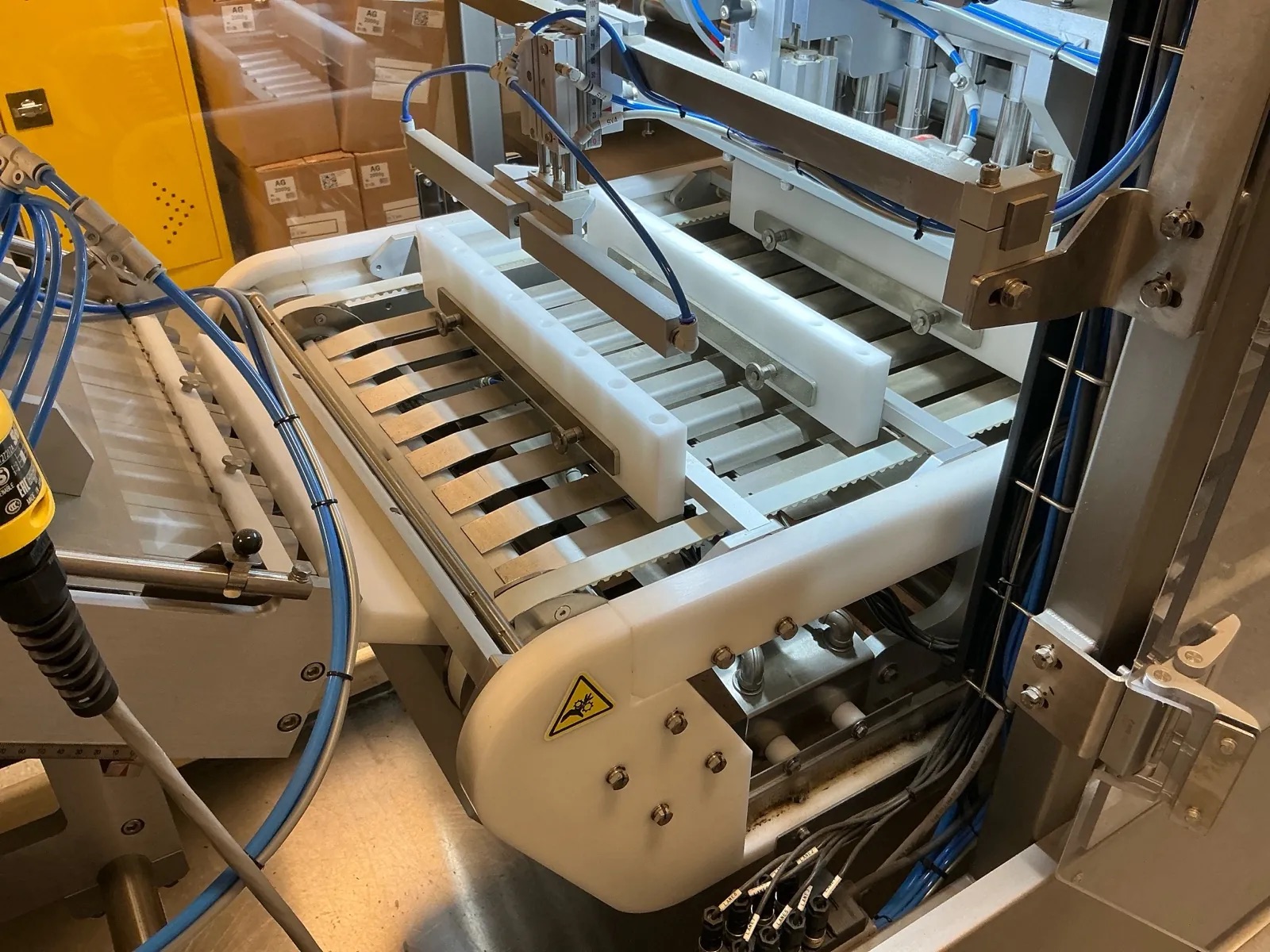 Used JuanaRoll 8 Channel Pre-Rolling Machine