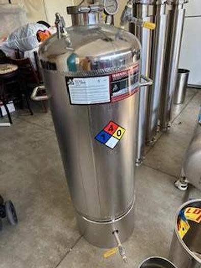 [Brand New, Never Used] Bhogart Sauce Extractor - Vacuum Pump and Honey Pots Included