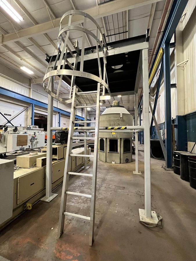 Used Delta T Cooling Tower with Stand