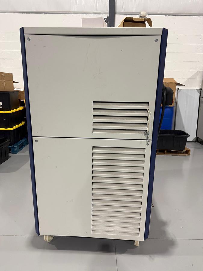Used Huber CS 200 Recirculating Chiller