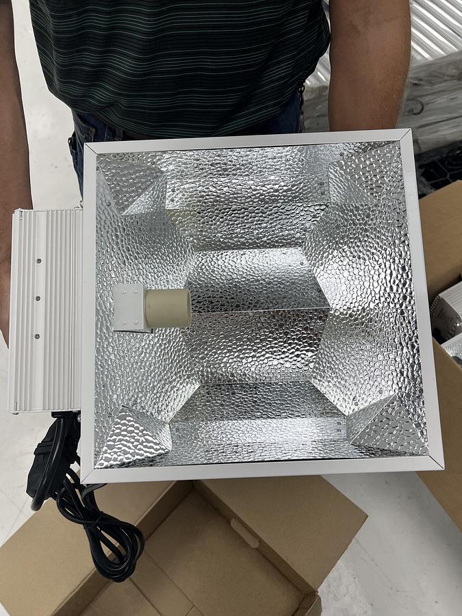 Sun System 315 Watt Light Fixtures