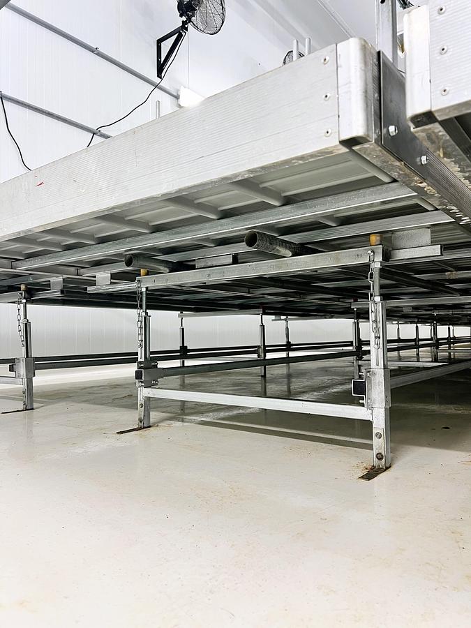 Used Rolling Vegetation Tables