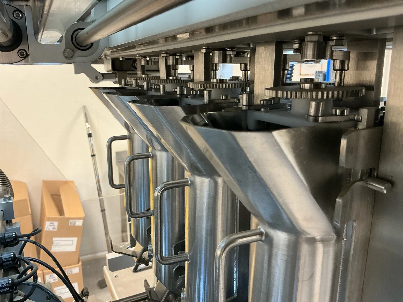 Used JuanaRoll 8 Channel Pre-Rolling Machine