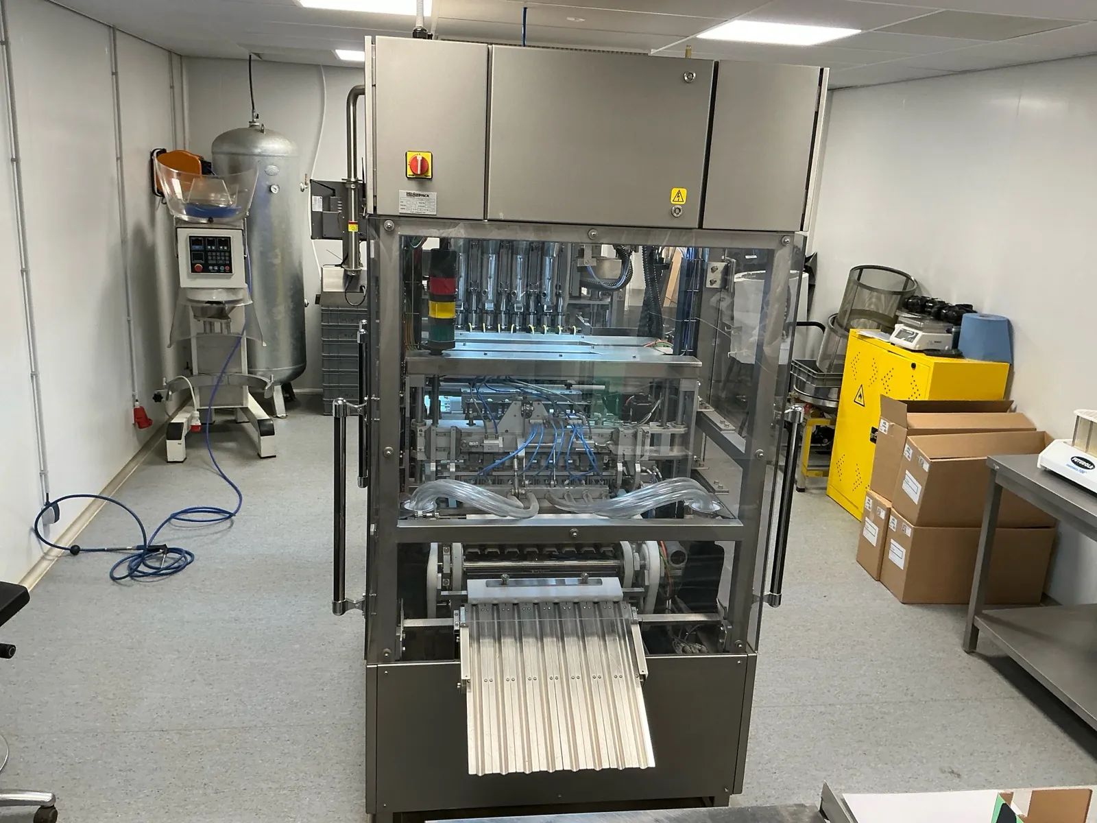 Used JuanaRoll 8 Channel Pre-Rolling Machine