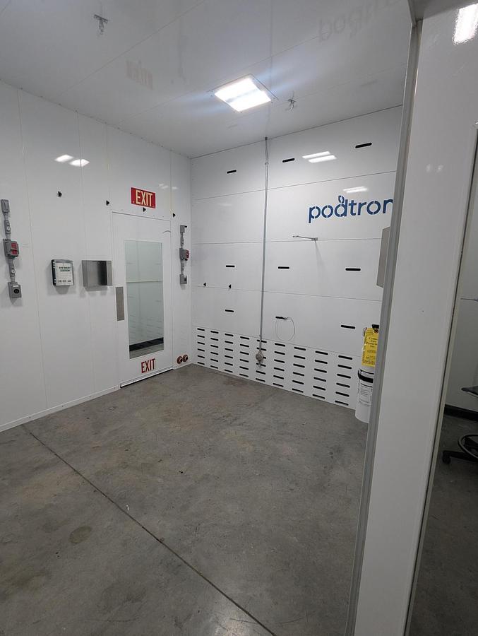 Used UL Listed Podtronix C1D1 Booth 10x14'
