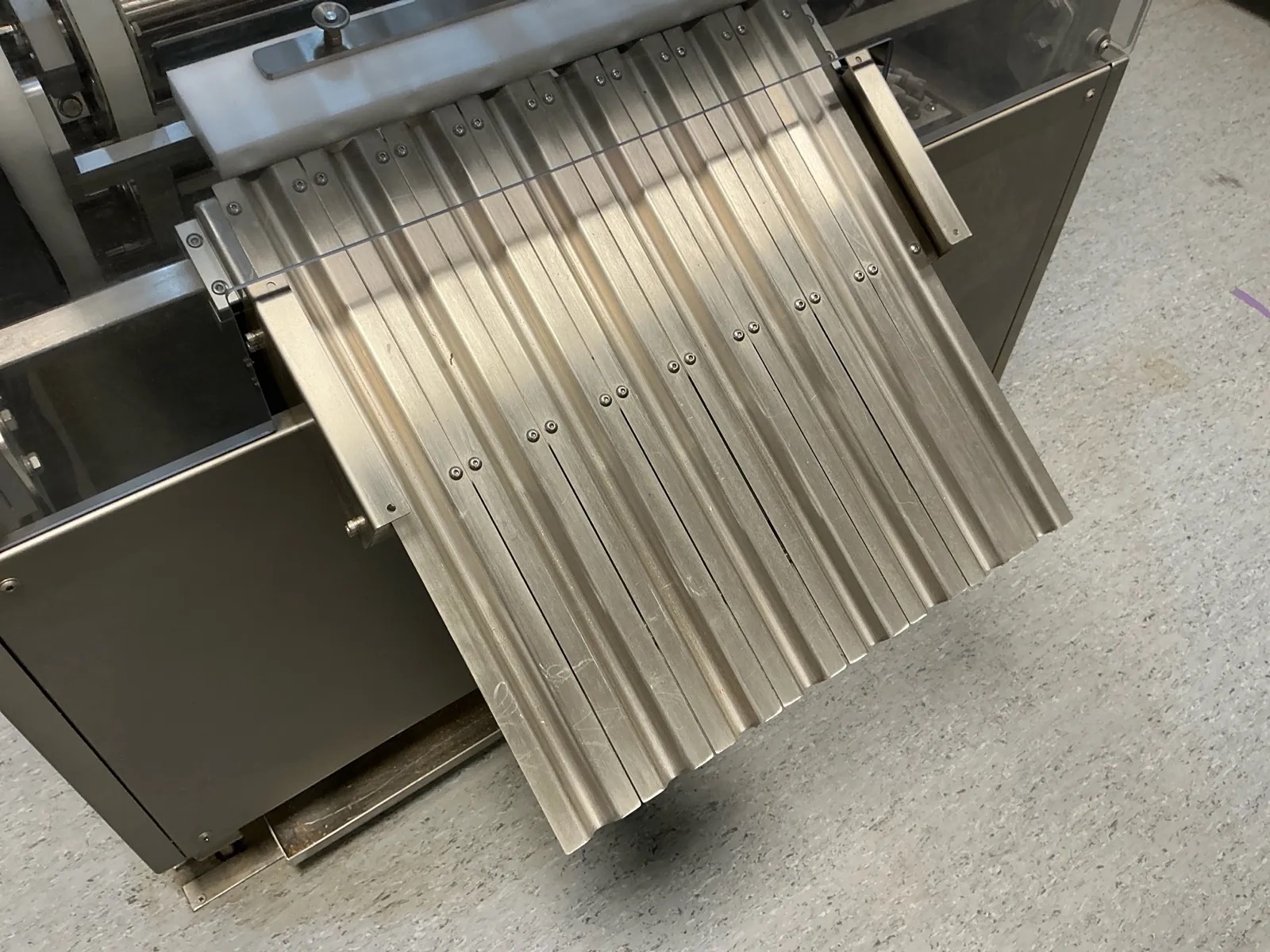 Used JuanaRoll 8 Channel Pre-Rolling Machine