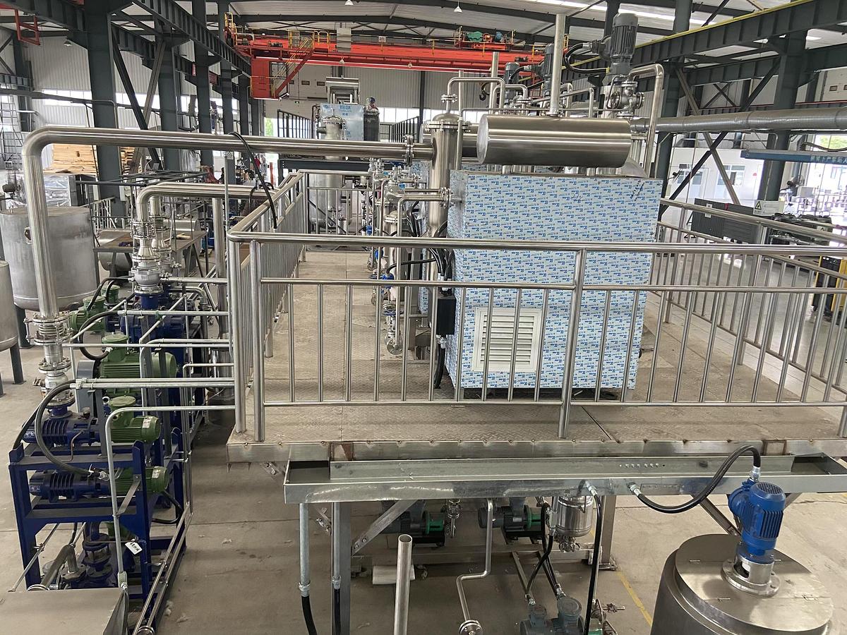 YMD-10000 Industrial Wiped Film Distillation System (Complete Turnkey Setup)
